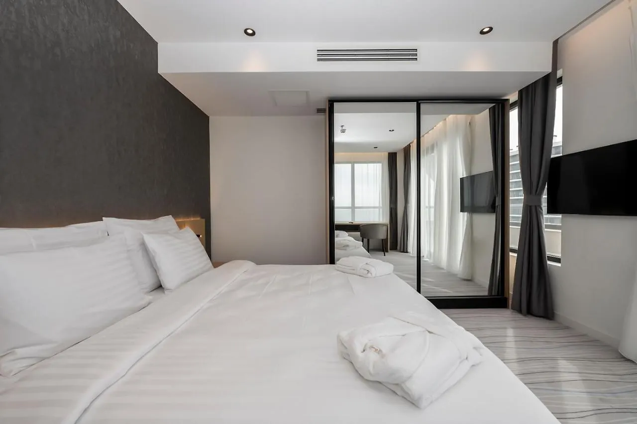 The Grandeur Hotel Batumi