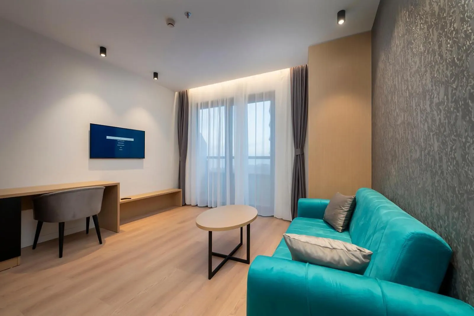 The Grandeur Hotel Batumi 5*,